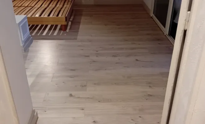 Pose parquet stratifié