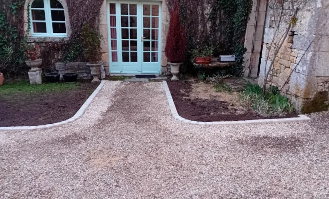 C'est le moment d'aménager vos extérieurs! clôture, terrasse, allées, massifs : réservez votre projet dès maintenant., Royan, AJ MULTISERVICES