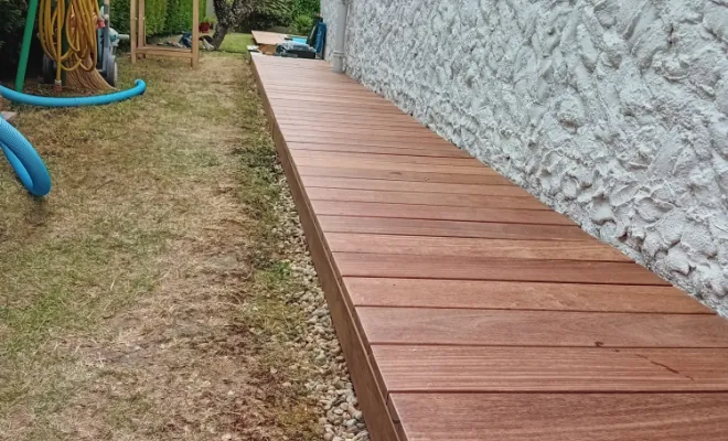 Aménagement trottoir en bois exotique, Royan, AJ MULTISERVICES